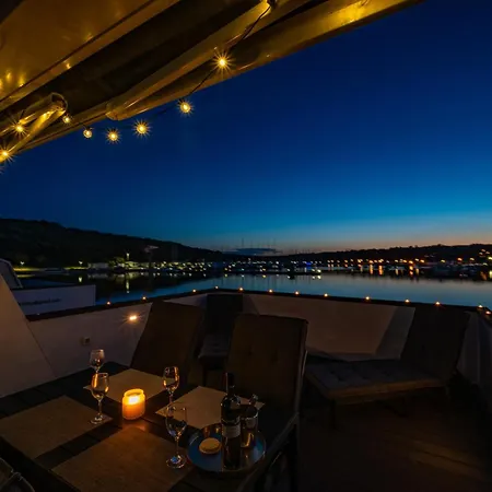 Apartamento Floating House - Aria