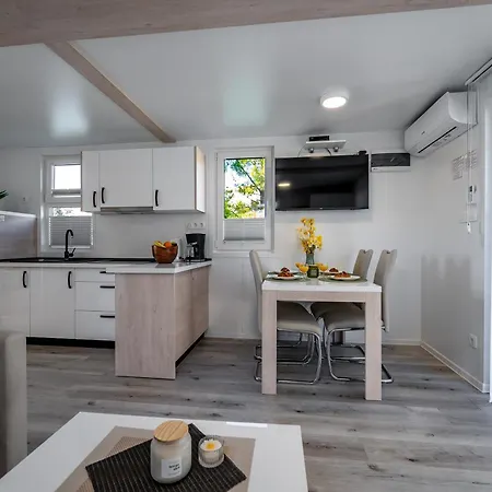 Appartement Floating House - Aria *