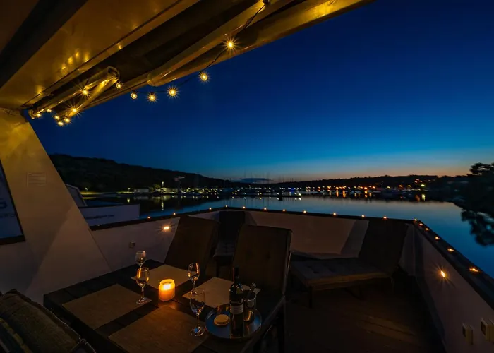 Appartement Floating House - Aria